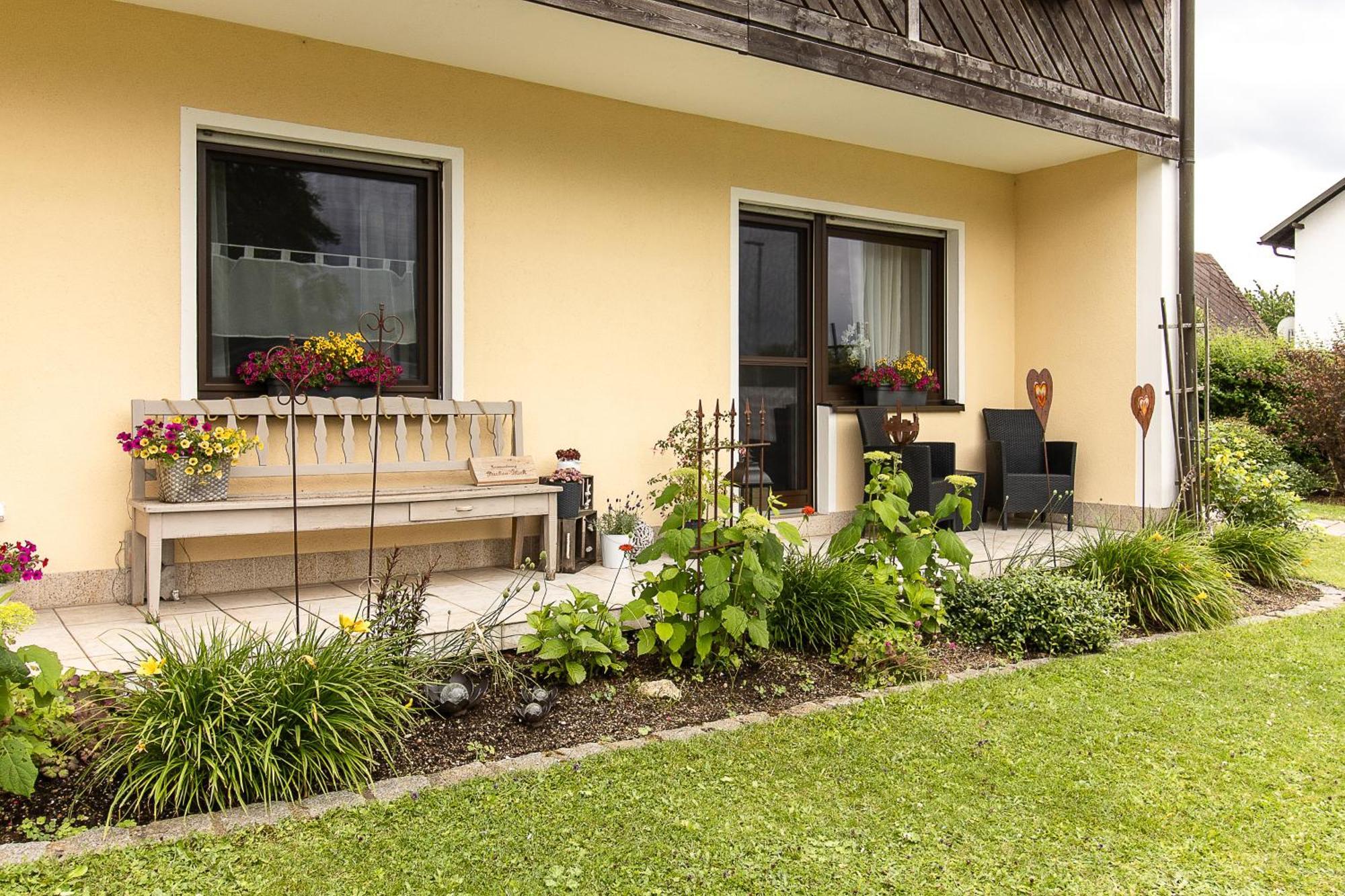Buchen Blick - Ruhige Moderne Ferienwohnung 82Qm. Fichtelberg Eksteriør bilde
